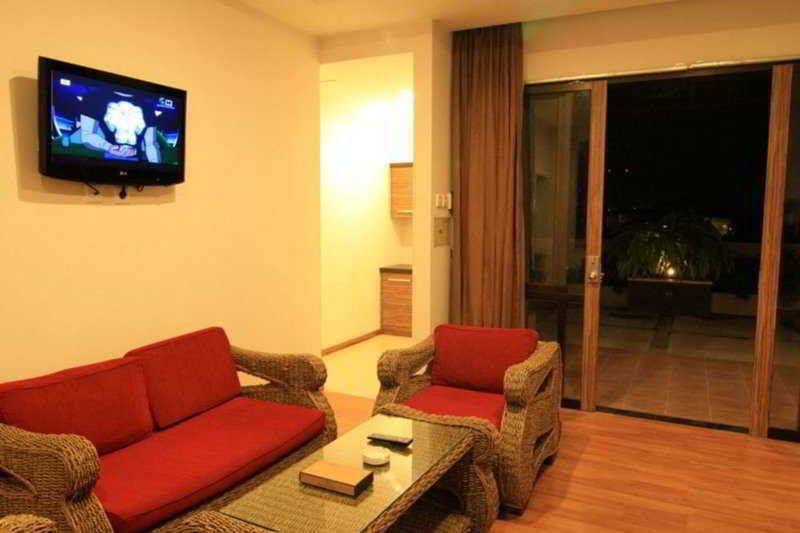 Jentra Dagen Hotel Malioboro Джокьякарта Экстерьер фото