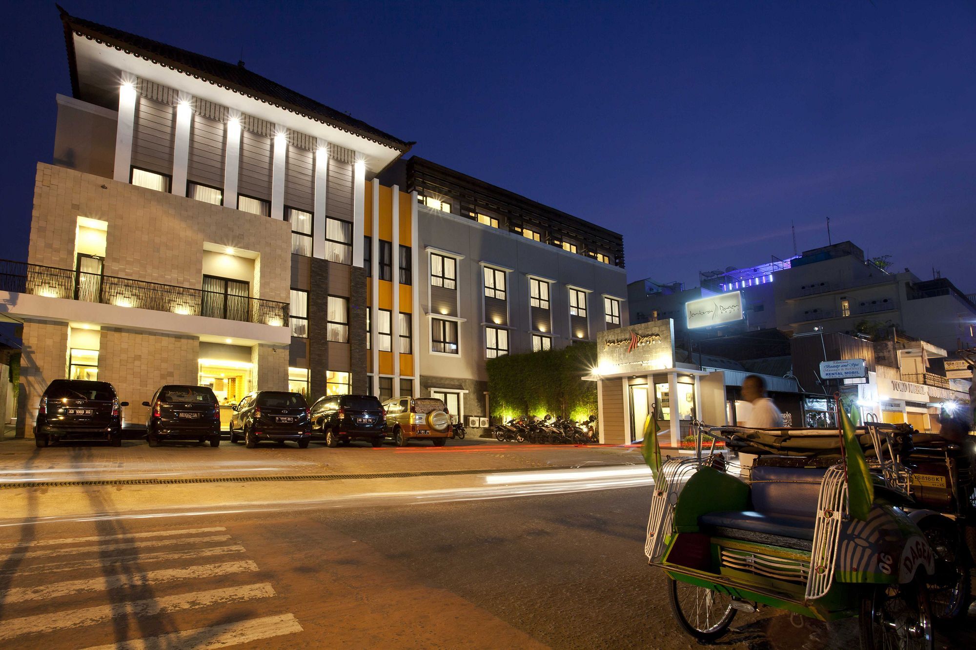Jentra Dagen Hotel Malioboro Джокьякарта Экстерьер фото